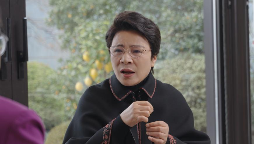 管家婆2025年一马中,女子8000元买塑身衣致乳腺癌,动态词语解释落实_iPadV15.62