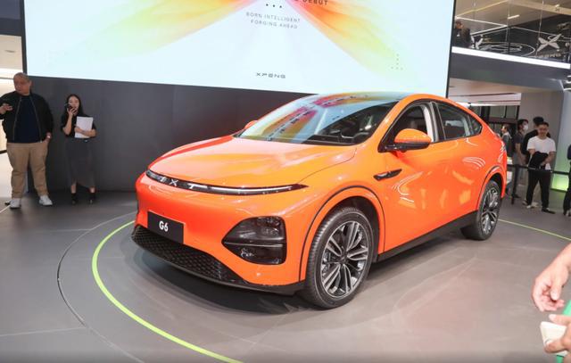 国产造车新势力在上海车展“大秀肌肉” 而宝马MINI只能凭“冰淇淋”出圈？
